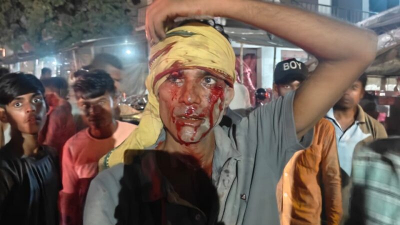 गायघाट में बाइक दुर्घटना मे तीन युवक जख्मी,दो की हालत गंभीर